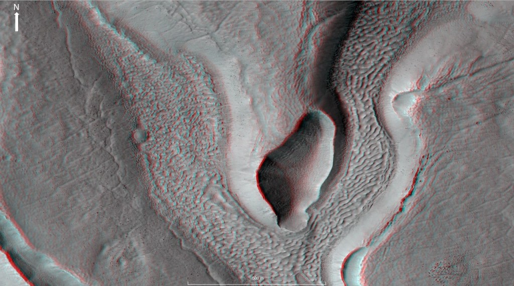 This image has an empty alt attribute; its file name is hangar3d2.jpg