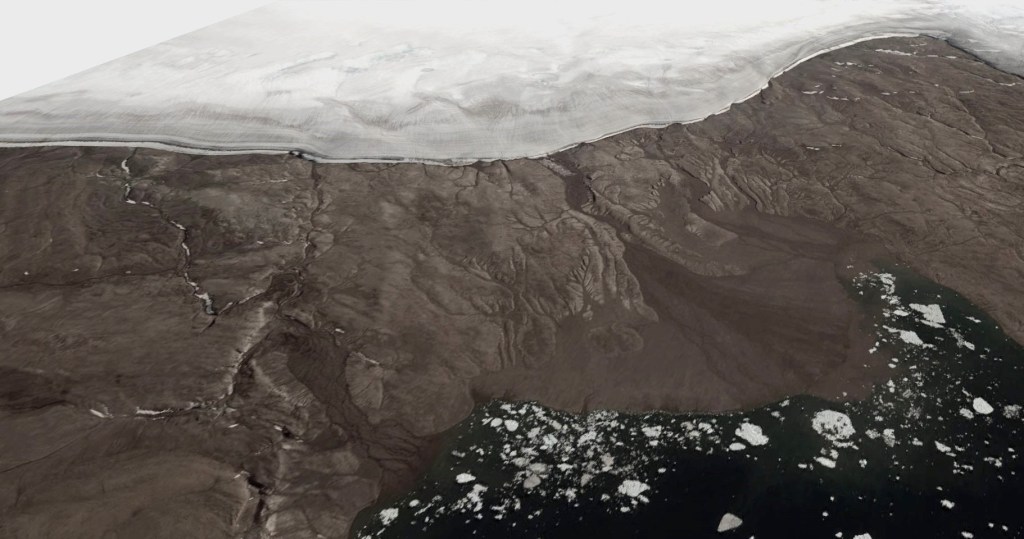 This image has an empty alt attribute; its file name is nord-icecap.jpg